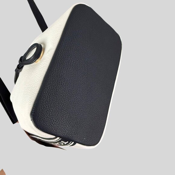 Tommy Hilfiger Pebbled Leather Bucket Bag  Adjustable Strap Drawstring Closure - Picture 8 of 12